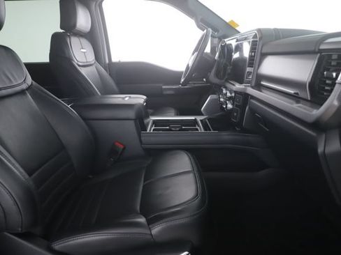 Used 2026 Ford F250 Platinum AWD/4WD image 35