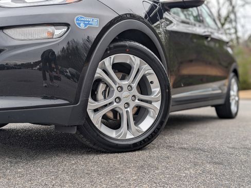 Used 2020 Chevrolet Bolt LT image 32