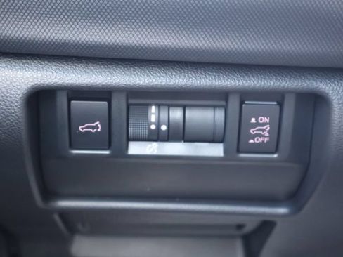 Certified 2025 Subaru Forester Premium AWD/4WD image 15