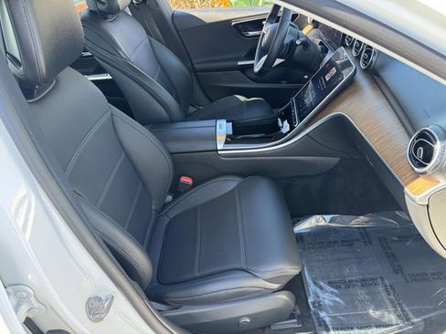 Used 2022 Mercedes-Benz C 300 Sedan image 6