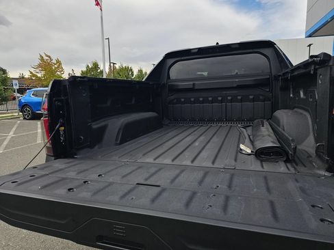 Used 2026 Chevrolet Silverado EV Trail Boss AWD/4WD image 18