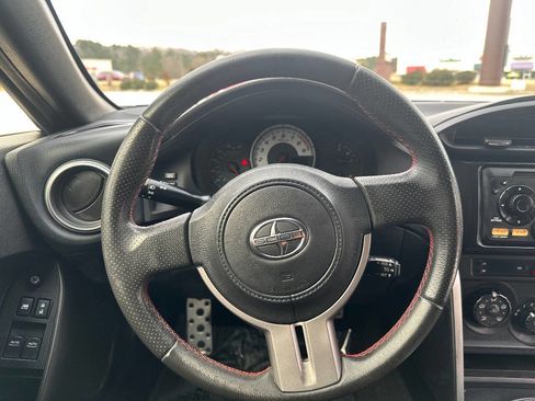 Used 2013 Scion FR-S 10 Series RWD image 23