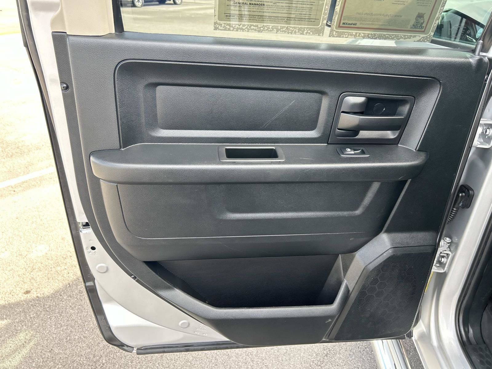 Used 2018 RAM 1500 Tradesman w/ Popular Equipment Group RWD image 27
