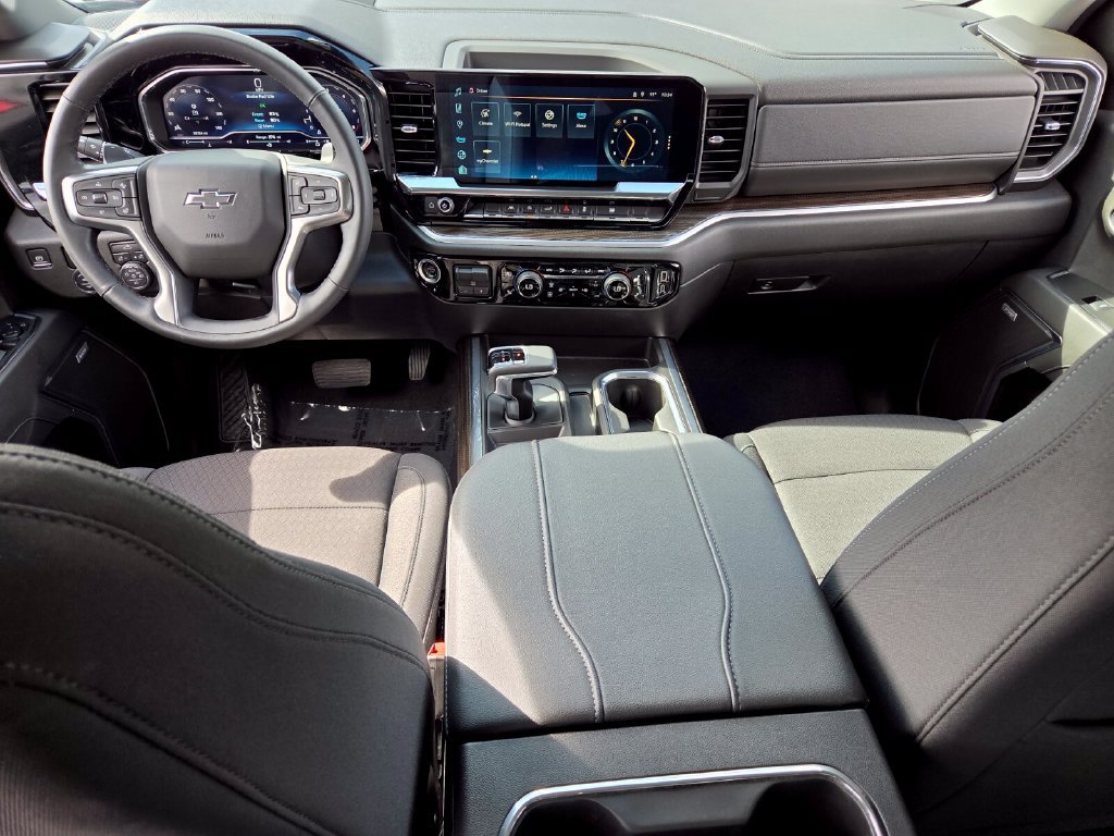 Used 2024 Chevrolet Silverado 1500 RST w/ Convenience Package II RWD image 13
