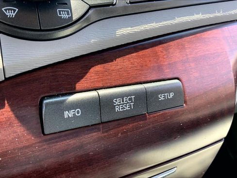 Used 2014 Toyota Sienna XLE FWD image 34