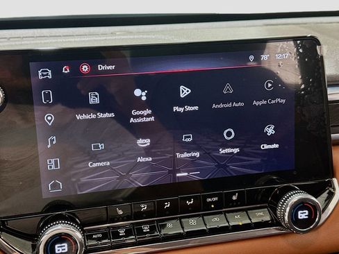 Used 2024 GMC Canyon AT4 w/ Technology Package AWD/4WD image 15