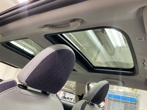 Certified 2025 MINI Cooper S image 20