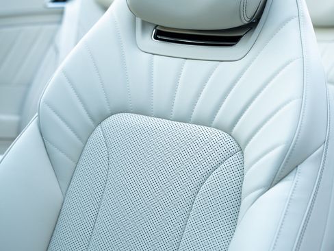 Used 2024 Bentley Continental GT V8 image 18