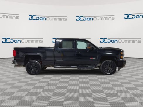 Used 2018 Chevrolet Silverado 2500 LT w/ Midnight Edition AWD/4WD image 2