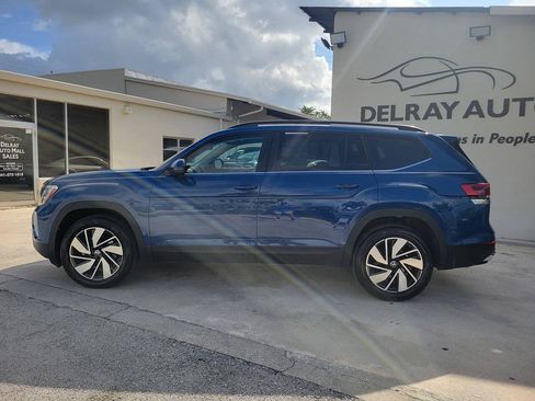 Used 2026 Volkswagen Atlas SE FWD image 4