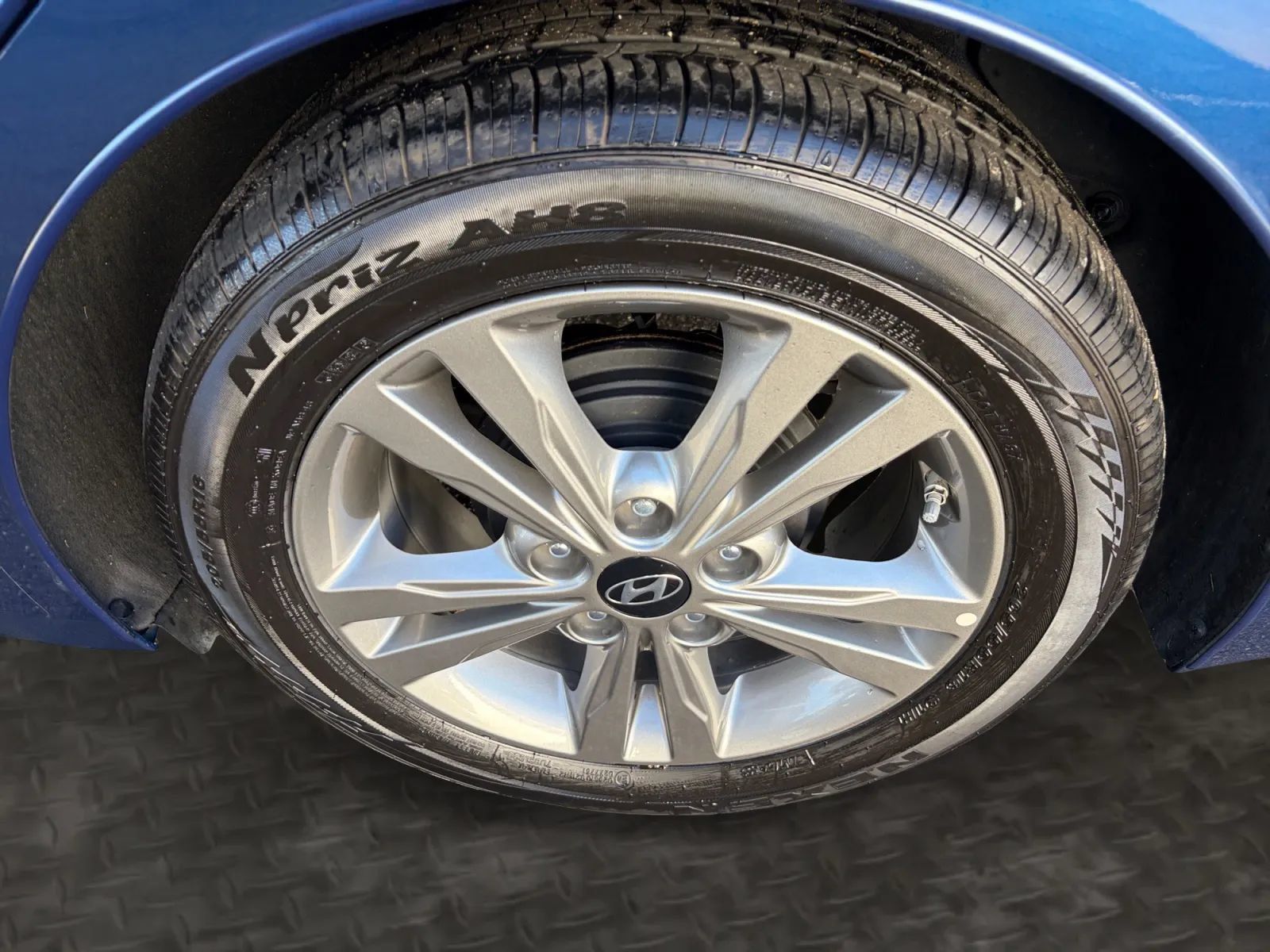 Used 2017 Hyundai Elantra Value Edition FWD image 43