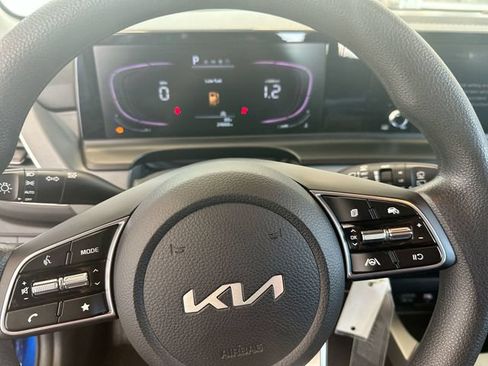 Certified 2024 Kia Seltos LX AWD/4WD image 12