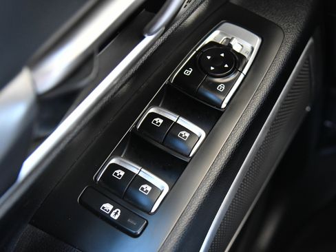 Used 2023 Kia Telluride LX AWD/4WD image 33