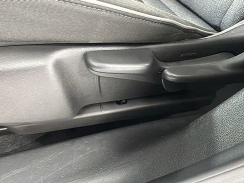 Used 2025 Chevrolet TrailBlazer LT image 11