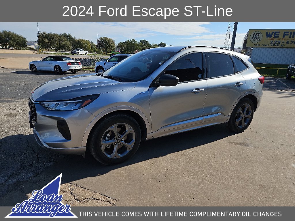 Used 2024 Ford Escape ST-Line w/ Tech Pack #1 FWD image 5