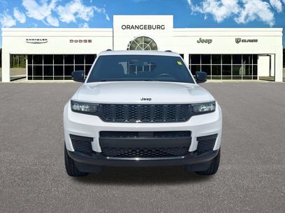 Used 2022 Jeep Grand Cherokee L Laredo