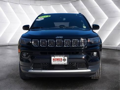 Used 2024 Jeep Compass Limited AWD/4WD image 8