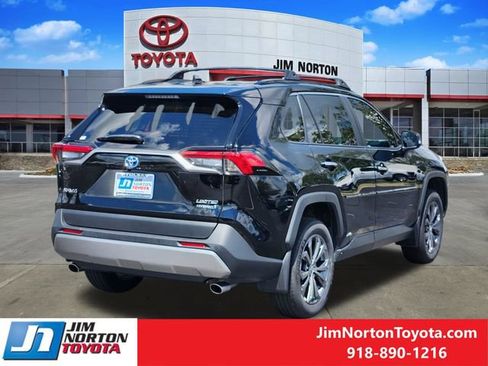 Used 2023 Toyota RAV4 Limited AWD/4WD image 6