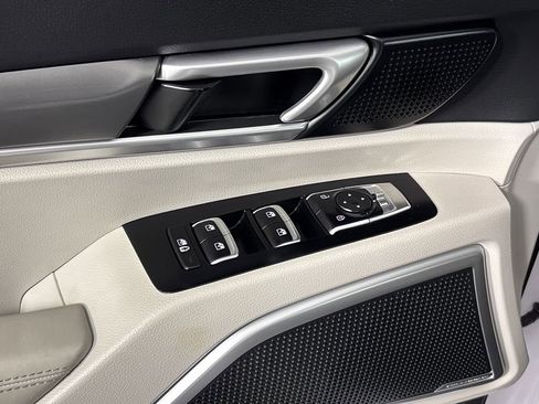 Used 2022 Kia Telluride S image 12