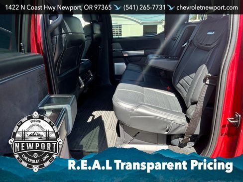 Used 2025 Ford F350 Platinum w/ FX4 Off-Road Package AWD/4WD image 36