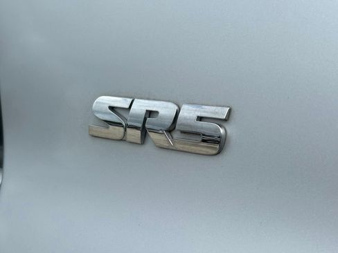 Used 2016 Toyota 4Runner SR5 RWD image 14