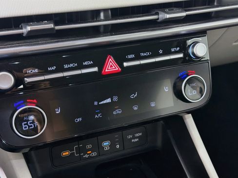 Used 2025 Hyundai Tucson SEL FWD image 24
