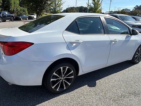Used 2017 Toyota Corolla SE FWD image 8