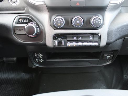Used 2024 RAM 2500 Tradesman RWD image 33