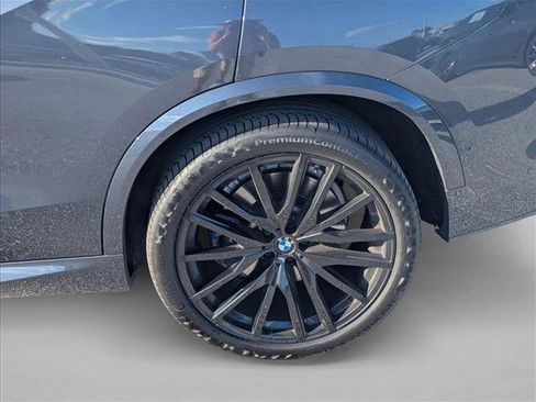 Used 2020 BMW X5 M50i w/ Premium Package image 21