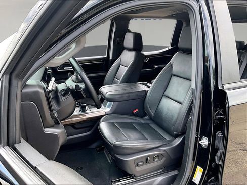 Used 2024 Chevrolet Silverado 1500 LT Trail Boss w/ Convenience Package II AWD/4WD image 24
