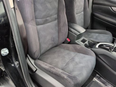 Used 2016 Nissan Rogue S image 22