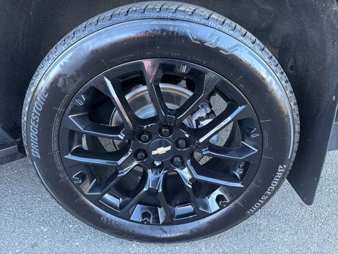 Used 2023 Chevrolet Suburban LS image 10