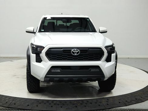Used 2024 Toyota Tacoma TRD Off-Road w/ TRD Off Road Upgrade Package AWD/4WD image 3