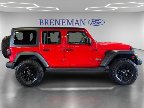 Used 2018 Jeep Wrangler Unlimited Sport S AWD/4WD image 5