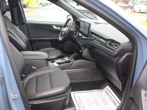 Used 2023 Ford Escape ST-Line w/ Tech Pack #1 image 12