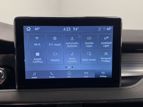 Used 2021 Lincoln Corsair AWD w/ Premium Package image 9