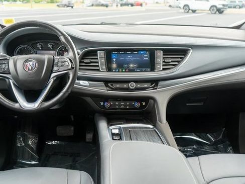 Used 2024 Buick Enclave Essence w/ Experience Buick Package AWD/4WD image 17