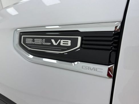 Used 2024 GMC Sierra 1500 Denali w/ Denali Reserve Package AWD/4WD image 9
