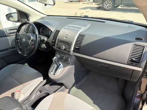 Used 2010 Nissan Sentra 2.0 S w/ Convenience Pkg FWD image 25