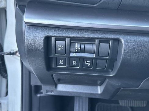 Used 2023 Subaru Crosstrek 2.5i Limited w/ Popular Package #3 image 30