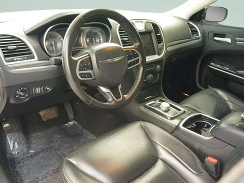 Used 2021 Chrysler 300 Touring L image 57