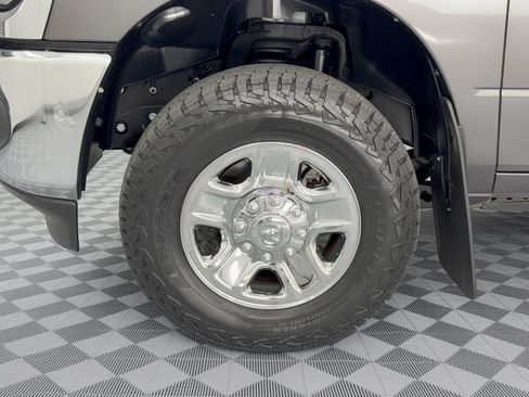 Used 2022 RAM 2500 Tradesman AWD/4WD image 13