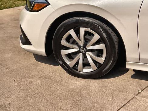 Used 2023 Honda Civic LX image 9