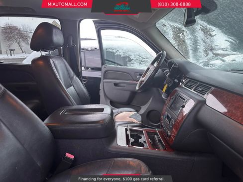 Used 2010 Chevrolet Tahoe LTZ image 9