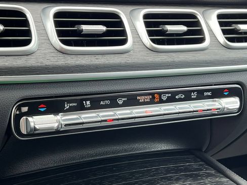 Used 2022 Mercedes-Benz GLE 350 4MATIC w/ Premium Package image 30