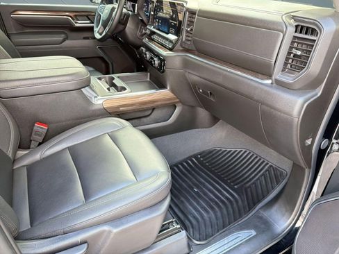 Used 2025 Chevrolet Silverado 2500 LT w/ Texas Edition image 31