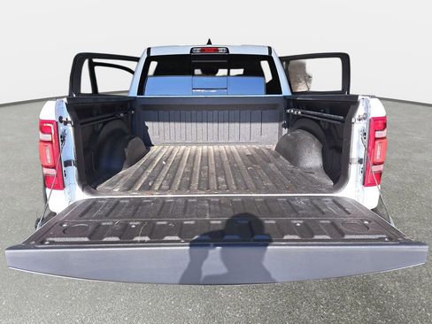 Certified 2022 RAM 1500 Laramie image 13