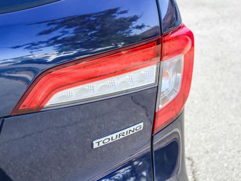 Used 2019 Honda Pilot Touring image 11