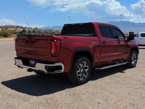 Used 2023 GMC Sierra 1500 SLT w/ SLT Premium Plus Package AWD/4WD image 3