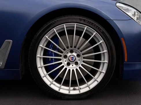 Used 2019 BMW ALPINA B7 xDrive w/ Luxury Rear Seating Package image 14